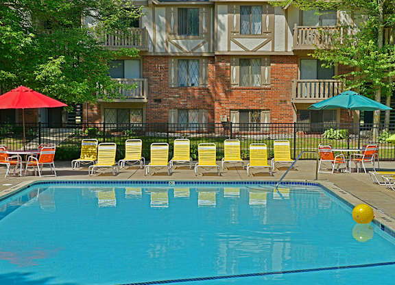 Pool at Woodland Place, Midland, Michigan 48640