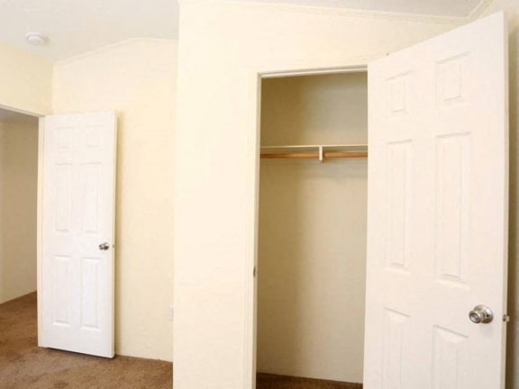 Spacious Closets at Heritage Oaks Rental Homes in Sanford, NE