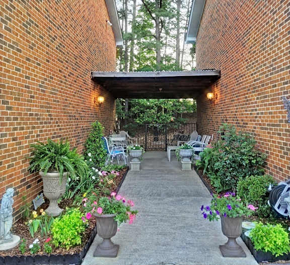 Green Valley exterior