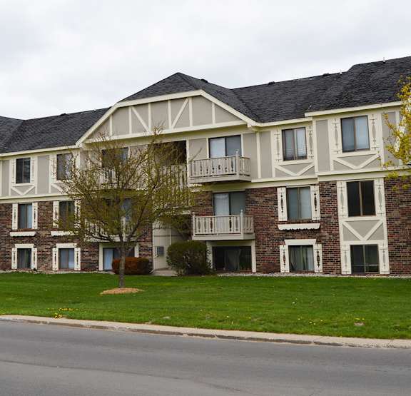 Exterior at Wingate Apartments, Kentwood, Michigan