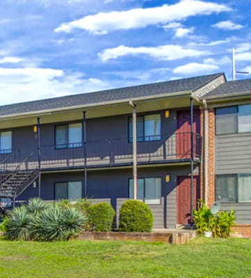 Chickasaw Place Apartments