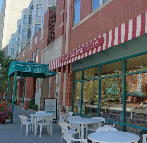 Outdoor Places at Gramercy on Garfield, Cincinnati, OH