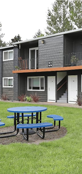 Picnic Area at Tigardville Apartments, Tigard