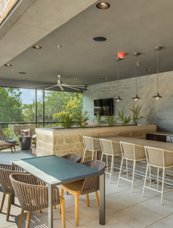 The Hudson Patio with Seating