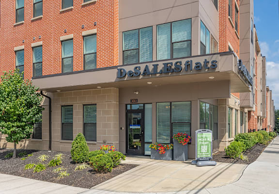 a building with the desalination plant in front of it at DeSales Flats Apartments*, Cincinnati, 45206