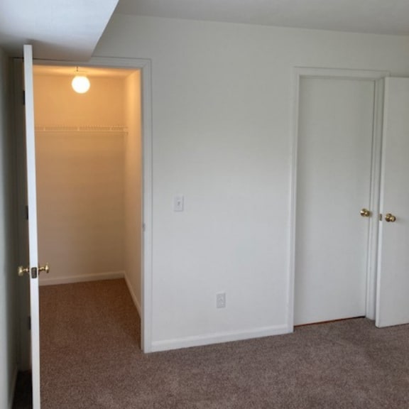 Floor Plans of Meadow Stone Apartments in Hastings, MI