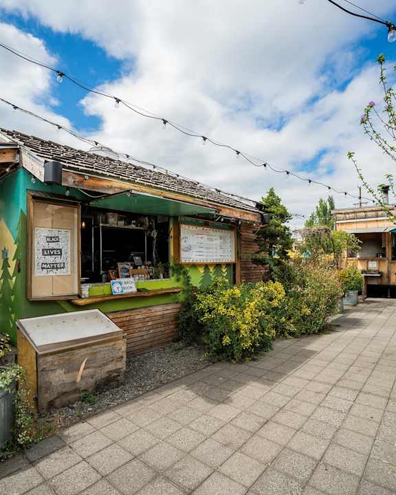 Local Restaurant in Portland, Oregon