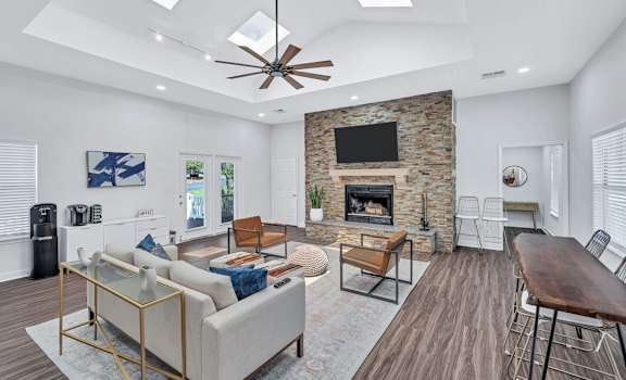 the preserve at ballantyne commons apartment living room