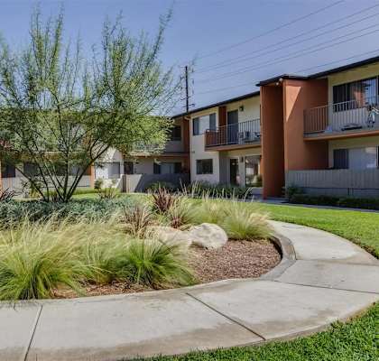Courtyard at Sunset Square, West Covina, CA