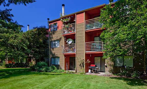 our apartments offer a spacious yard for residents to enjoy