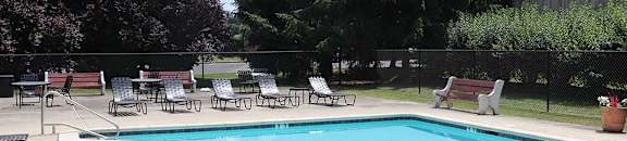 Apartments near Lehigh Valley Hospital with pool
