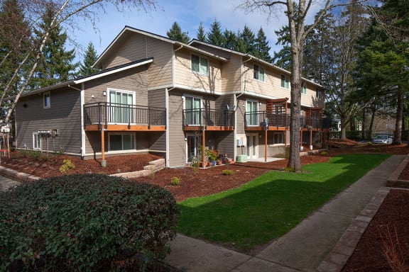 FarmingtonMeadows_Amenity_Sidewalk