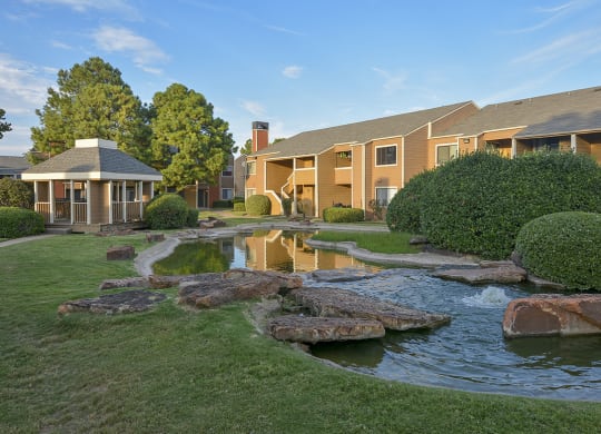 Clean community Grounds with Tranquil Duck Pond