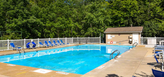 Resort Style Pool at Huntington Hills Townhomes, Ohio, 44224