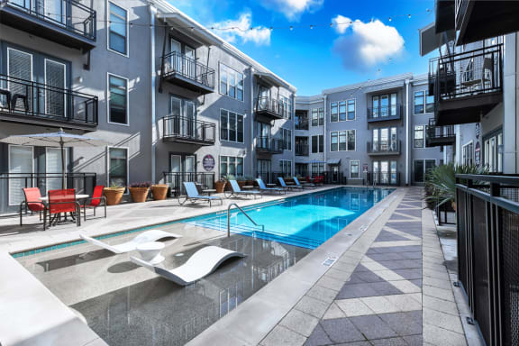 5th Street Commons Boutique Style Pool