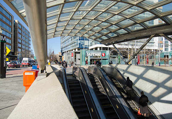 Cafes and shops at Lex and Leo at Waterfront Station, Washington