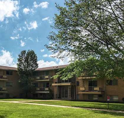 Kingston Place Apartments Building Exterior