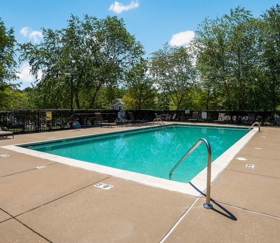 Longfellow Heights Apartments in Kansas City, MO