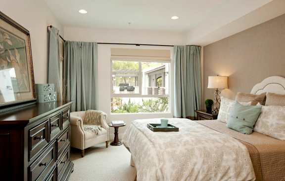 Horizons at Calabasas kitchen area with appliances