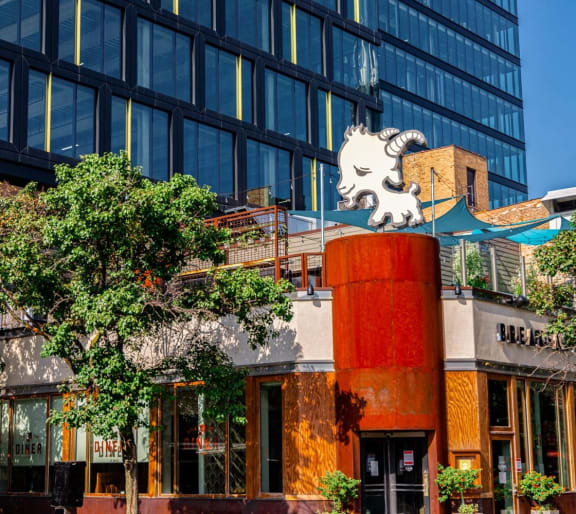 the building in which the hotel is located