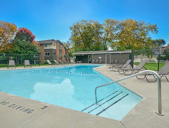 Large Outdoor Swimming Pool
