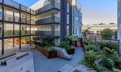 Pacific Pointe courtyard