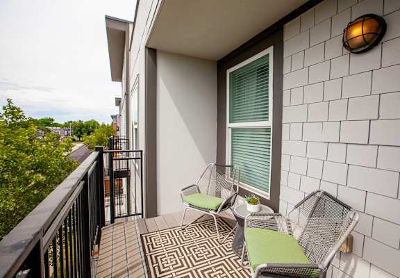 Balcony And Patio at 45 Madison Apartments, Kansas City, MO