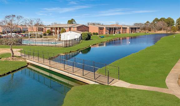 Lake View at Rivers Landing Apartments, PRG Real Estate, Hampton, Virginia