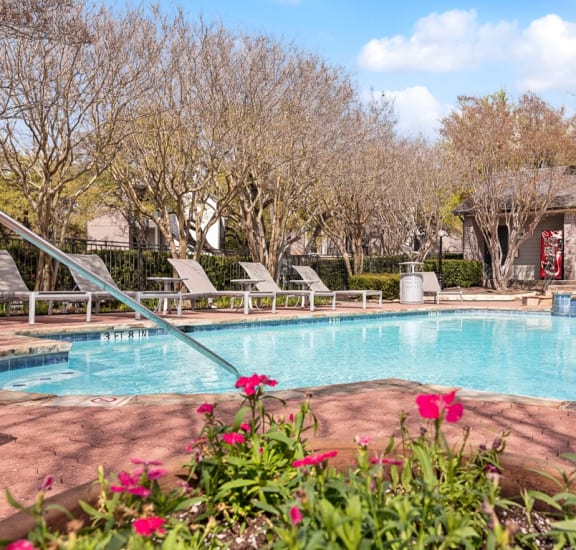 Apartments on Jollyville Rd, Austin Canyon Creek Apartments