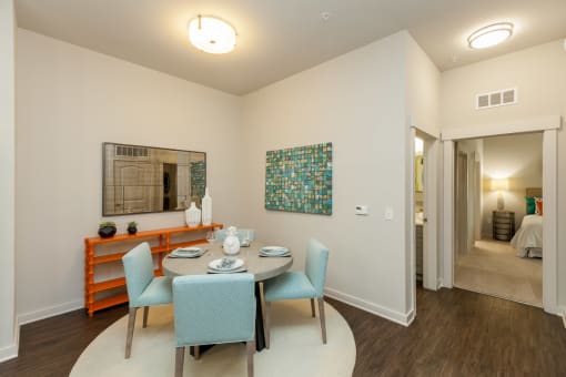 Dining roomat Proximity Apartments, Charleston, SC