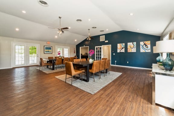 the preserve at ballantyne commons living room and dining room