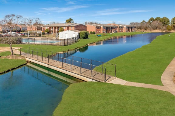 Lake View  at Rivers Landing Apartments, PRG Real Estate, Hampton, Virginia