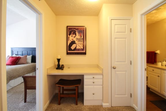 This is a built-in computer desk in the 1210 square foot 2 bedroom Atlantic at Nantucket Apartments in Loveland, OH.