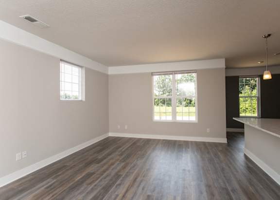 The Drake Living Room with Wide Open Space  at The Flats on Houk, Ohio, 43015