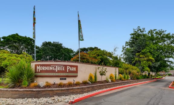Morningtree Park Entrance and Monument Sign