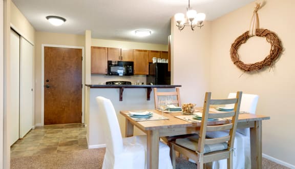 Regency Woods Apartments in Minnetonka, MN Dining Room  at Regency Woods, Minnetonka, MN, 55305