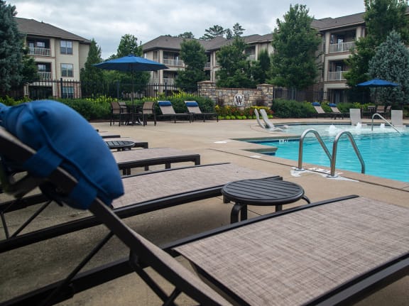 Walton Lakes Swimming Pool, Atlanta GA