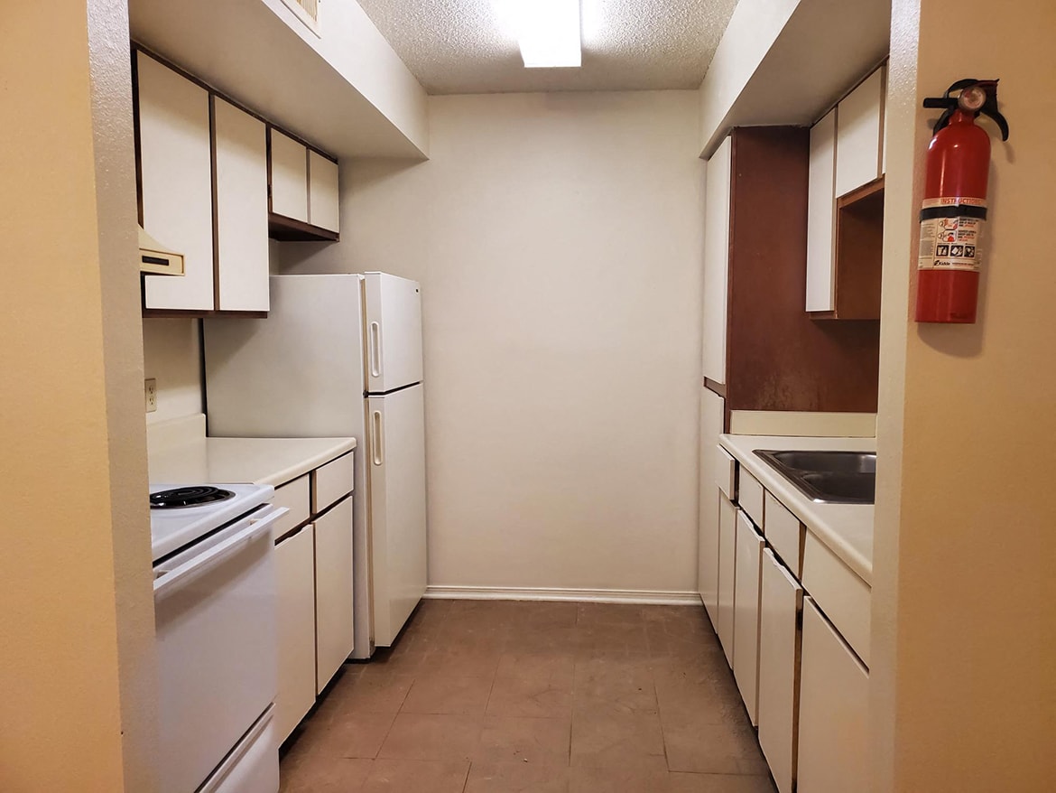 Photos and Video of Live Oak Manor in Three Rivers, TX