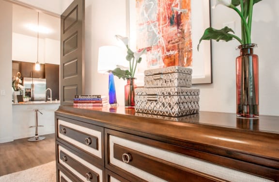 Interior | Motif Apartments For Rent in Woodland Hills, CA 91367