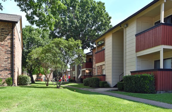 The Park at Wintergreen Apartments | DeSoto, TX