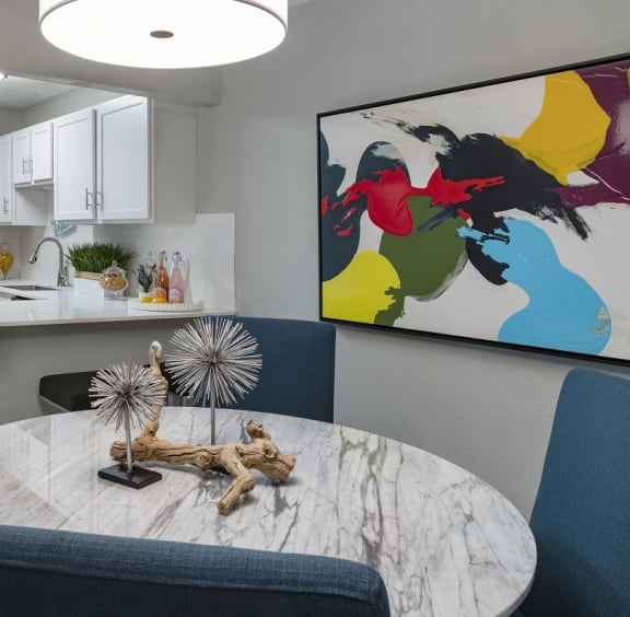 Mill House at East Cobb Apartment Homes | Apartments in Marietta, GA