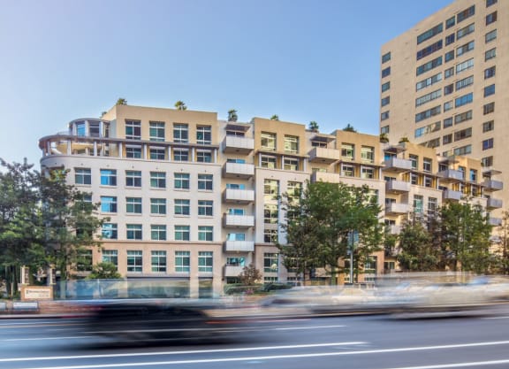 Westwood-Apartments-Los-Angeles-Wilshire-Margot-Exterior