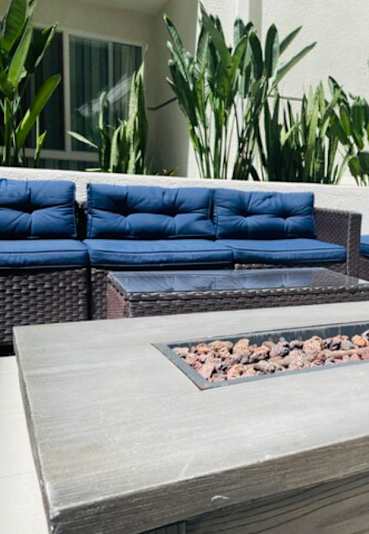 Firepit Patio at Plaza Lafayette, Los Angeles, CA
