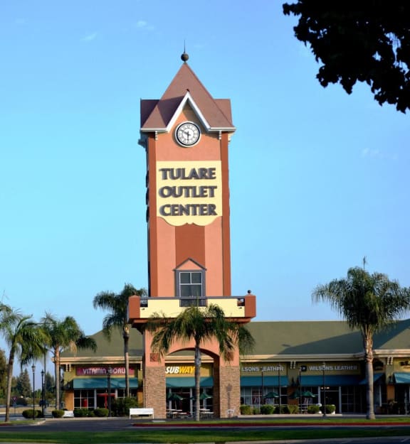 Tulare Outlets