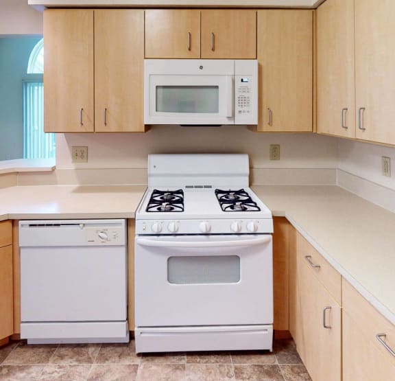 Kitchen at Arbor Lakes Apartments, Elkhart, IN, 46516