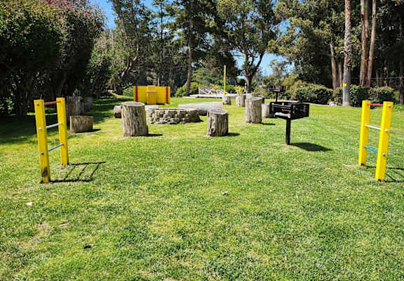 bbq and recreational area at Salinas Sunset Apartments, Salinas, CA, 93907