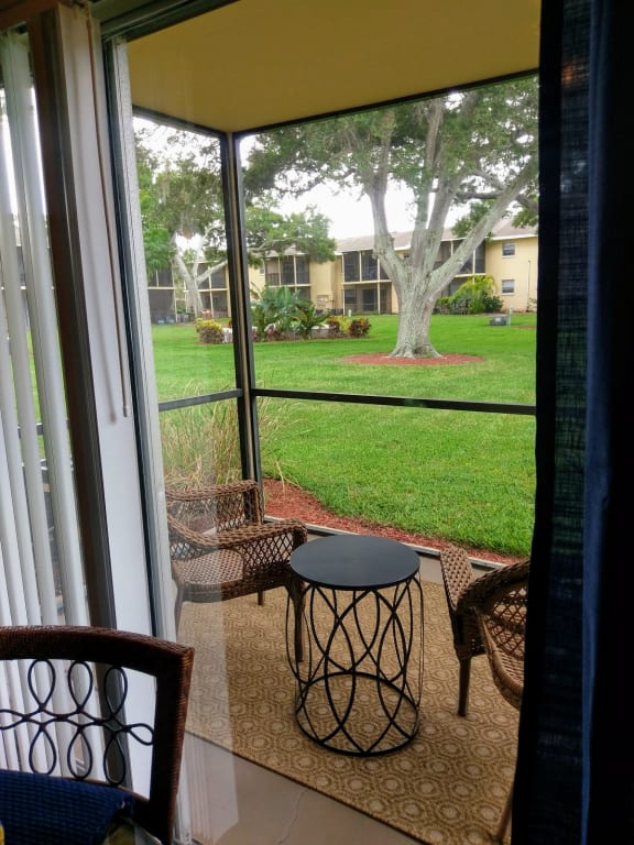 Patios that are perfect enjoying all year round at Fountains of Largo, Largo, 33774