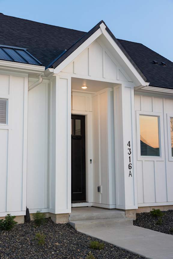 Entrance View at Alante Homes at Spring Run, Caldwell