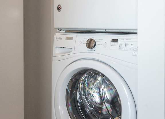 Washer Dryer at Viridian on Sheridan, Illinois, 60613