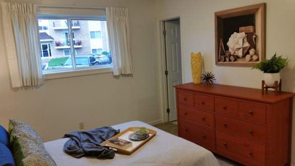 Scotsdale Lower Level Bedroom 2a at Scotsdale Apartments, Coralville, IA 52241